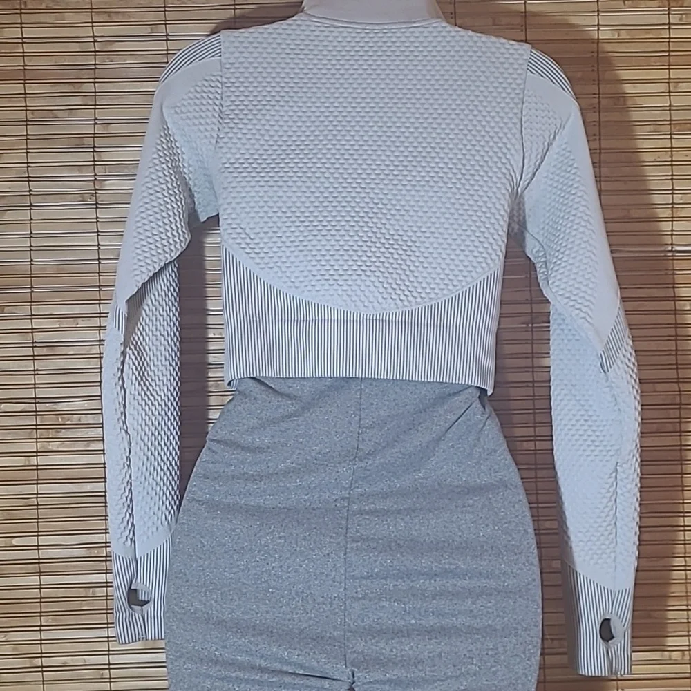 Fitted 2pc Full Support Workout/Running Set 🏃♀️👟 - Picture 9 of 10